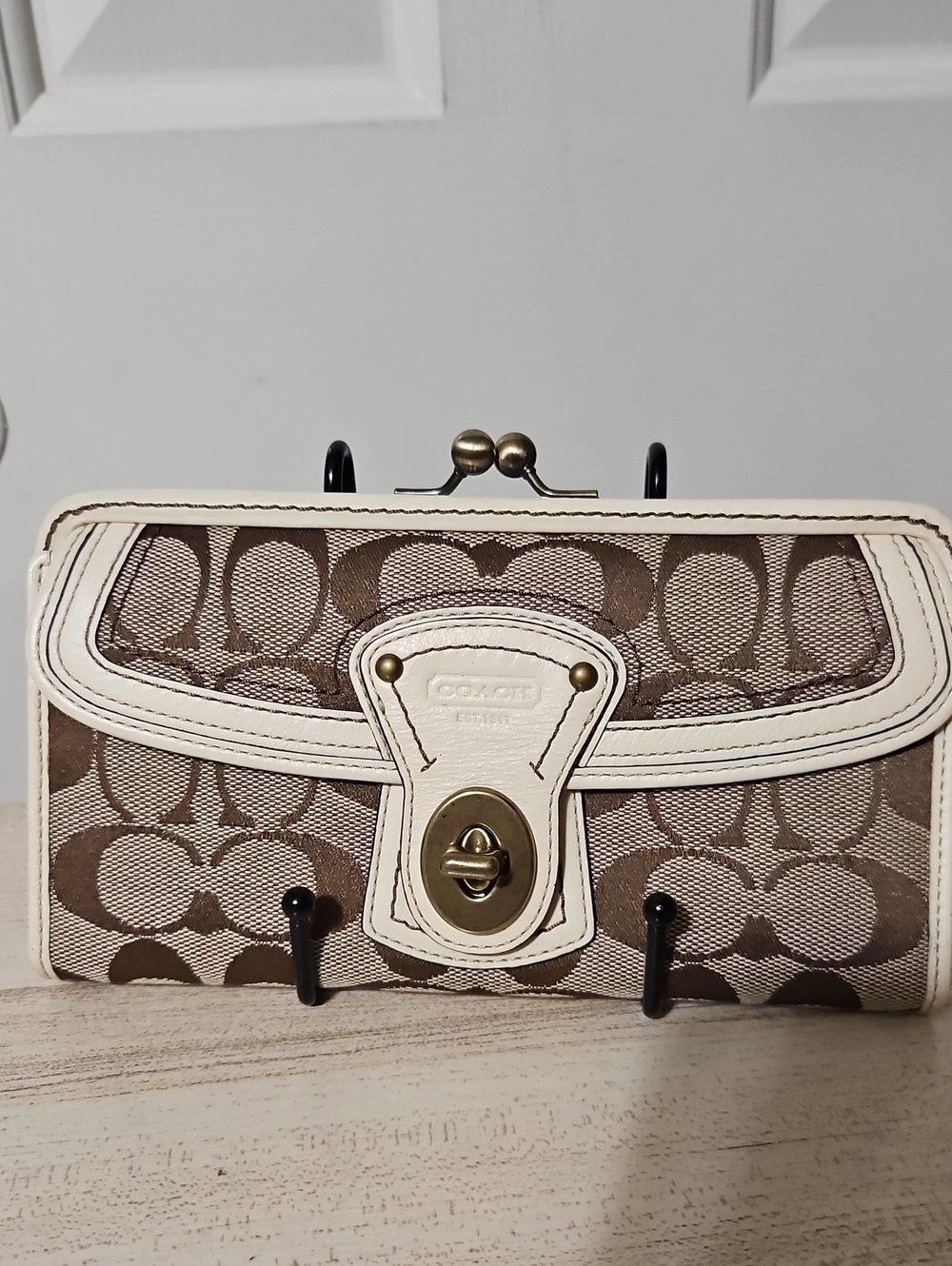 Coach NWOT Y2K Legacy Kisslock Brown Signature Canvas Long Wallet